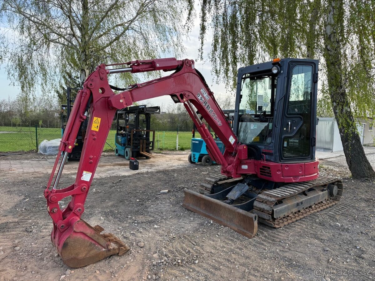 Yanmar ViO 30 - 4