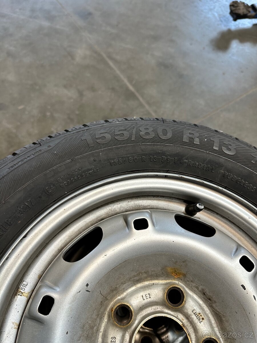 Plechové disky s pneu Barum - 4