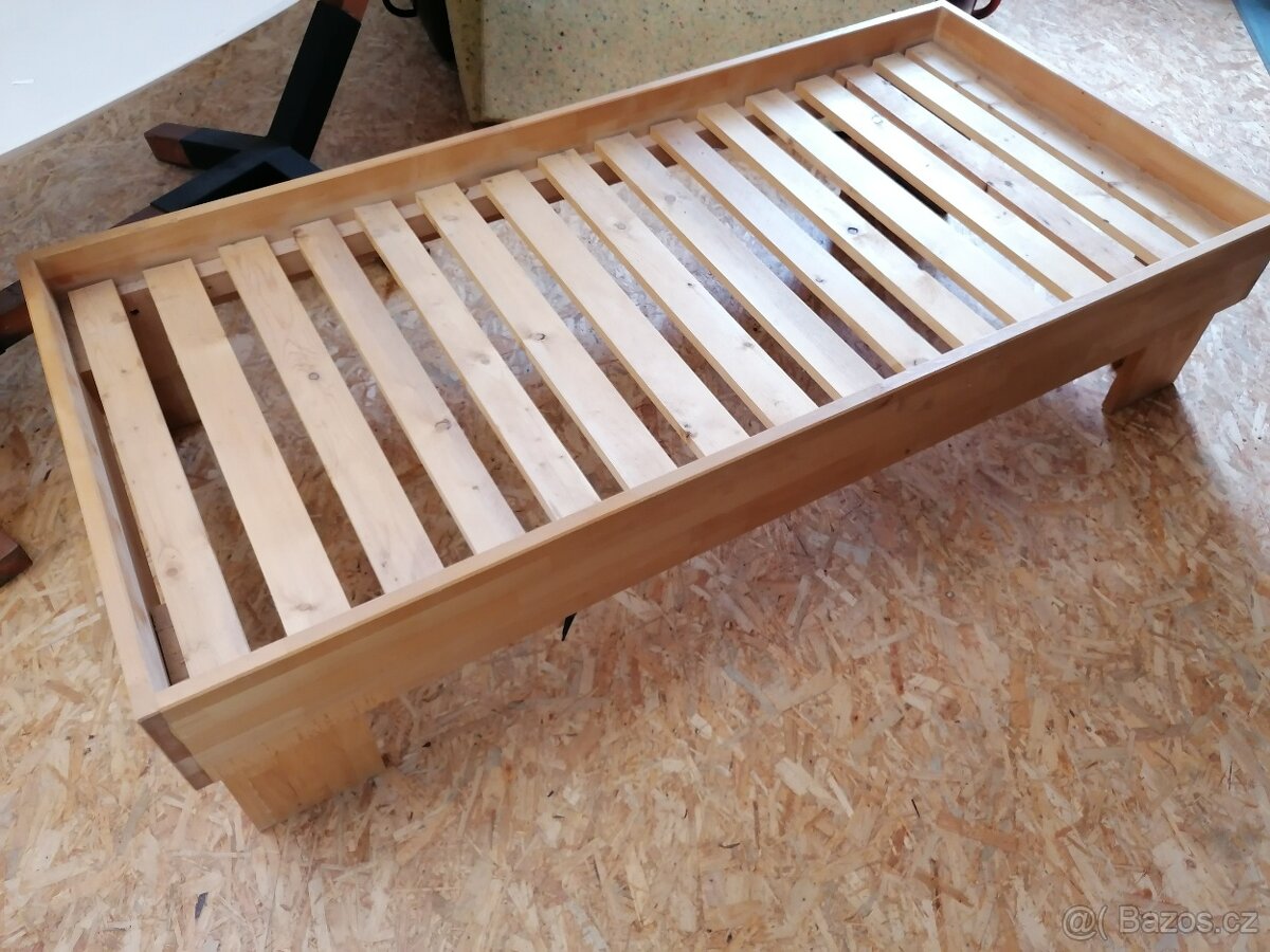 Prodám postel 203x93x45 masiv - 4