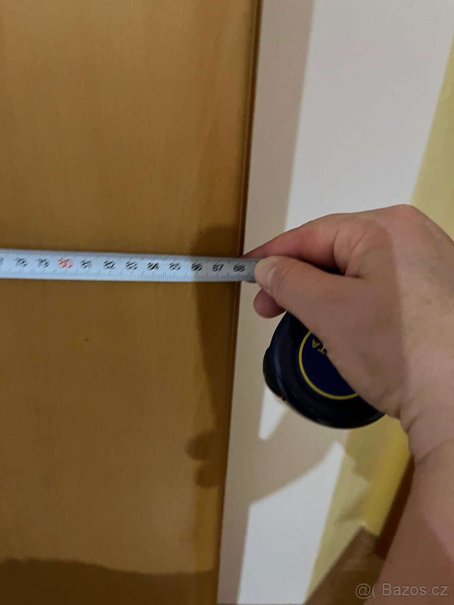 Skříň a přebalovací pult - 4