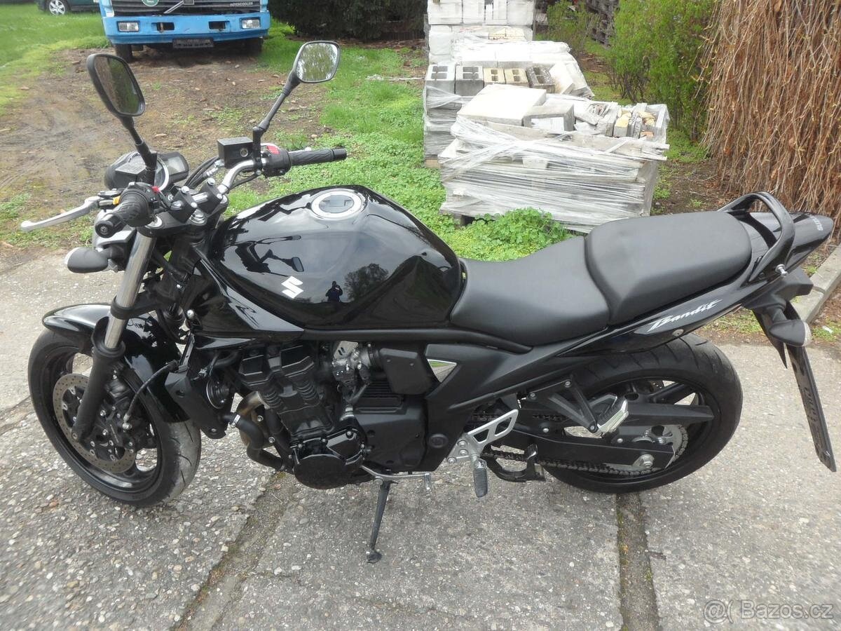 Suzuki Bandit 650 - 4