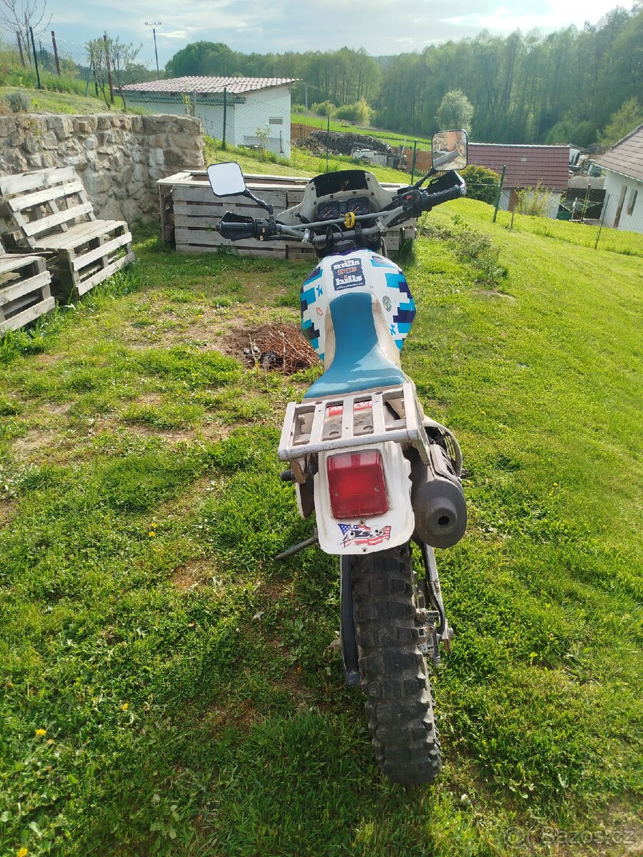 Suzuki DR 650 R