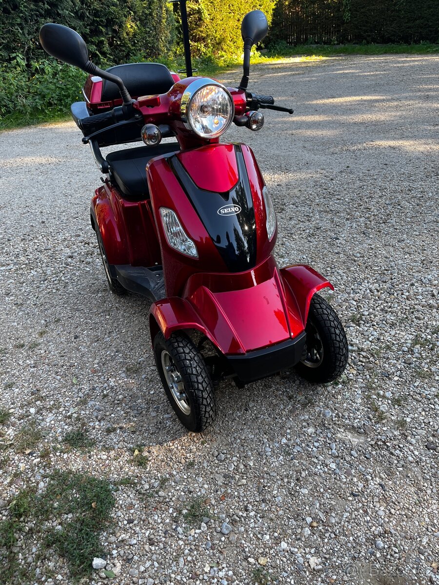 Elektrický čtyřkolový seniorský vozík - 4