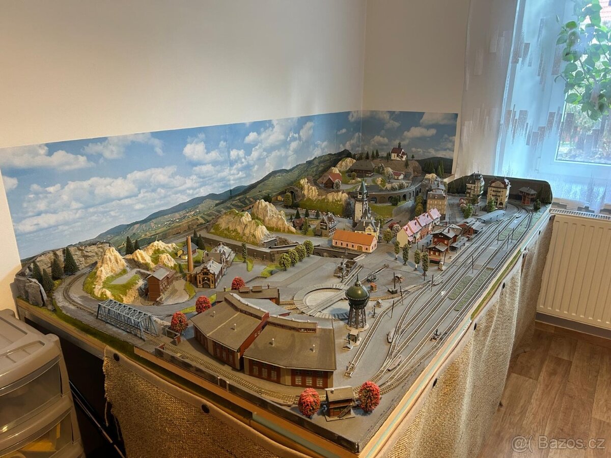 Mašinky N-vláčky-kolejiště-100% STAV-KUPOVÁNO NOVÉ - 4