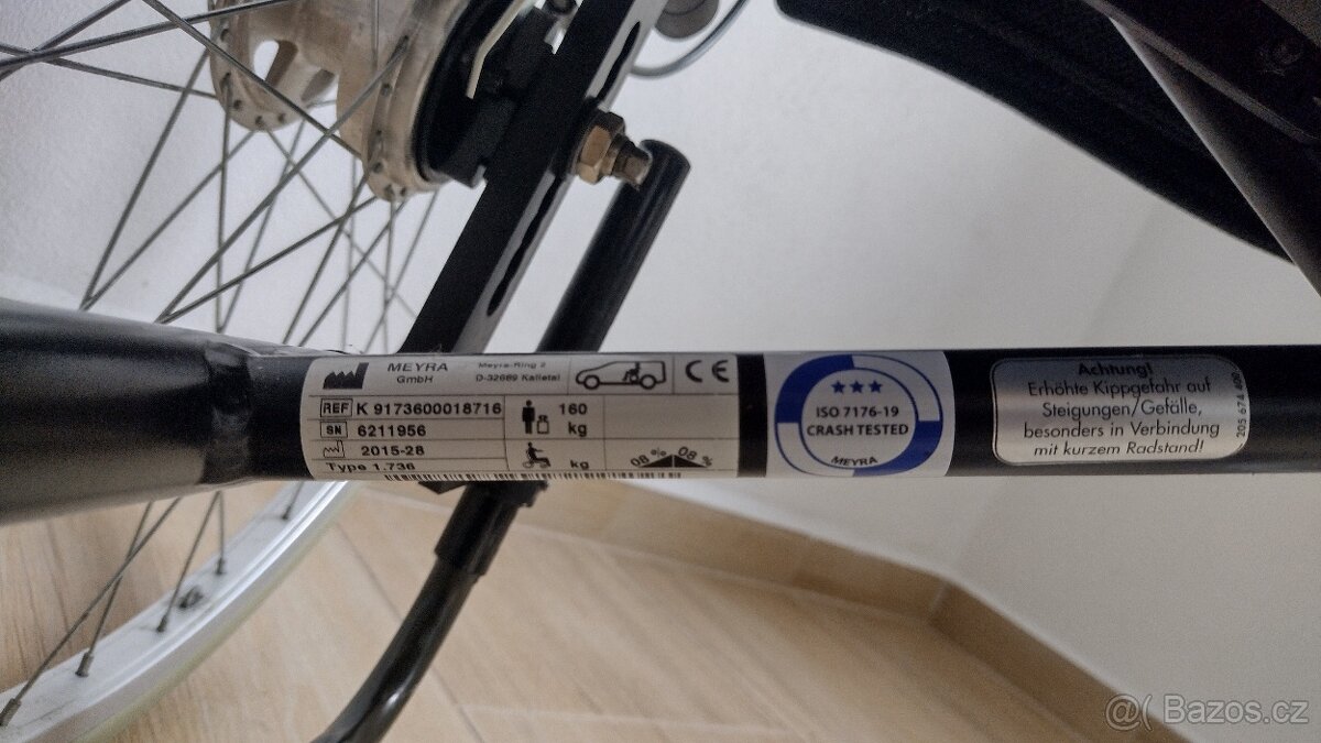 Meyra odlehčeny invalidní vozík se skládacím rámem - 4