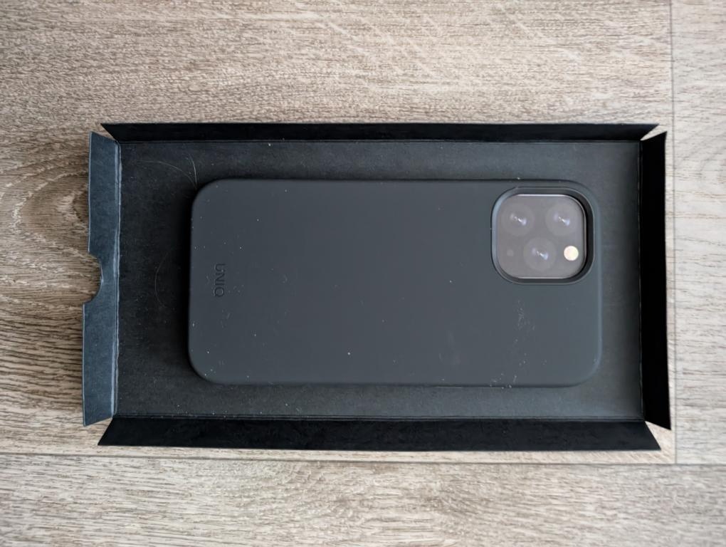 pouzdro na telefon IPHONE - 4