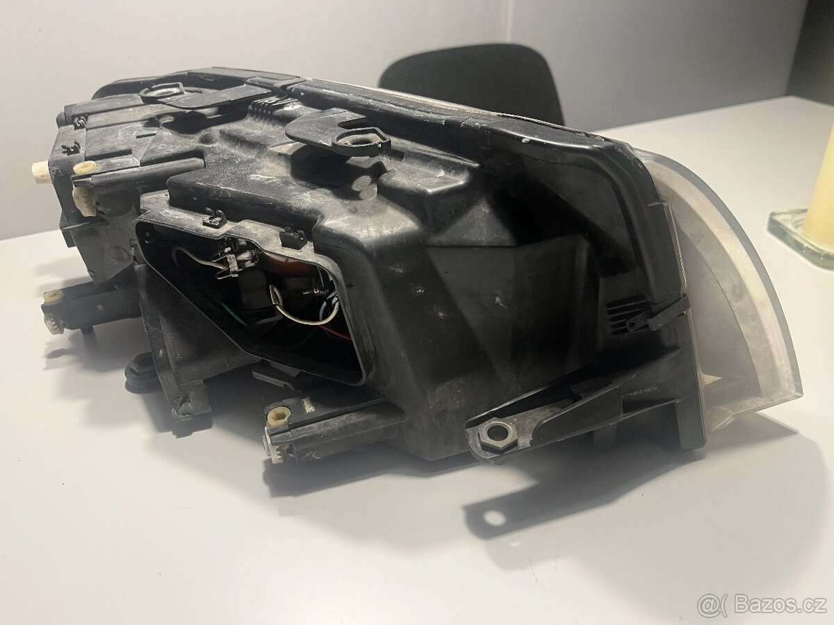 Superb 1 přední levé svetlo - 4