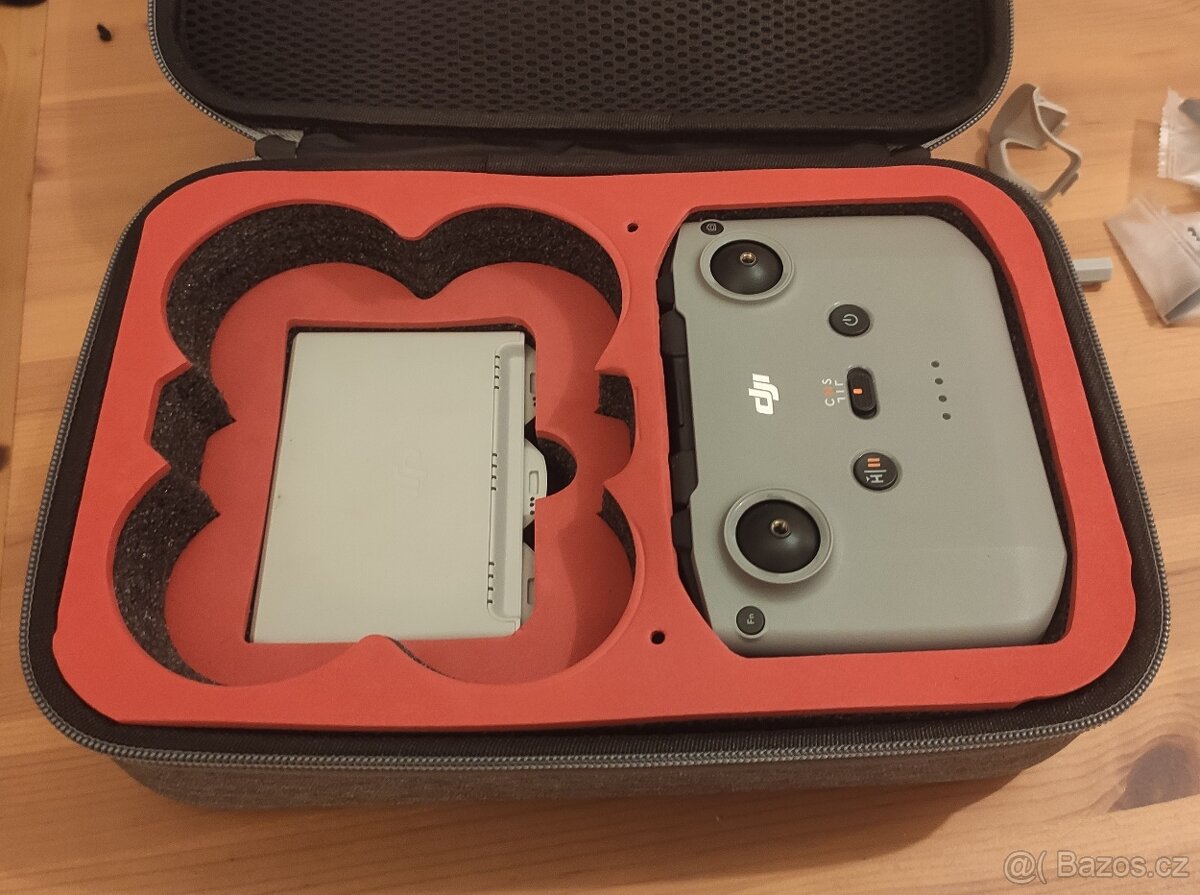 DJI Neo Fly More Combo - 4