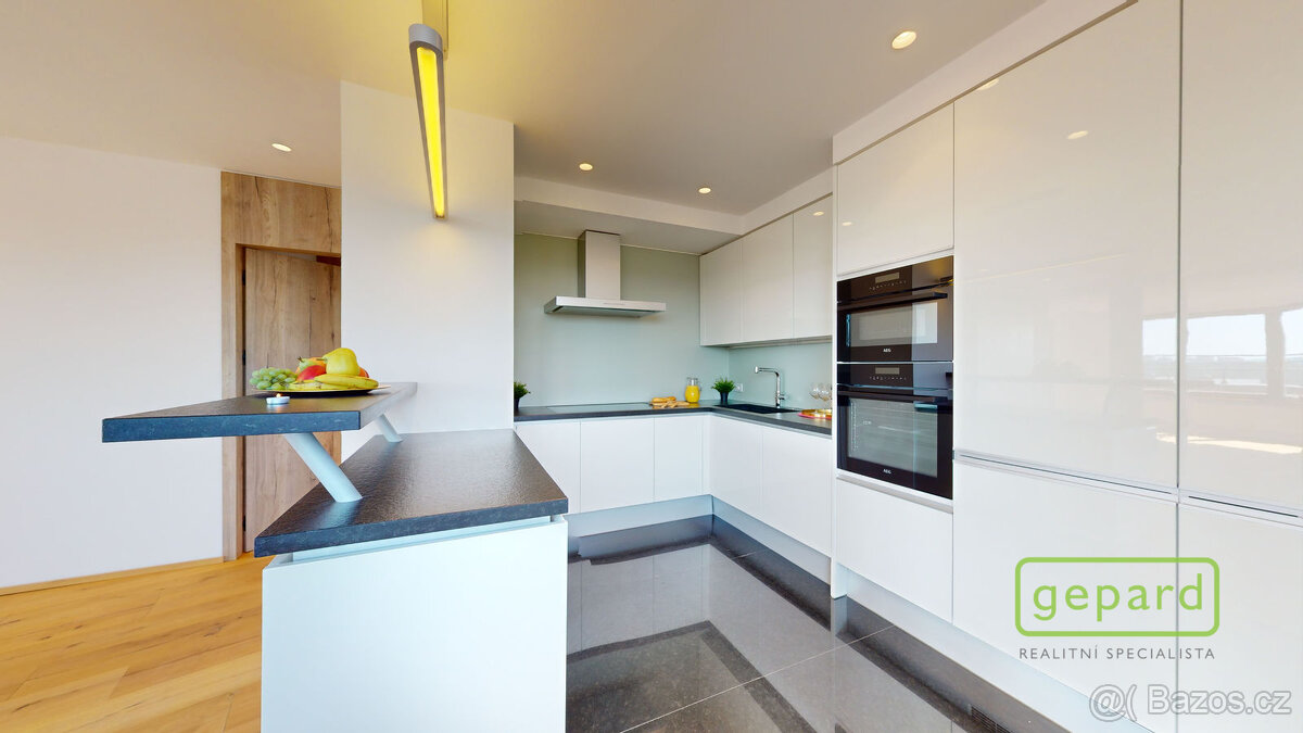 Mezonetový byt 289m2, 3 parkovací stání - 4