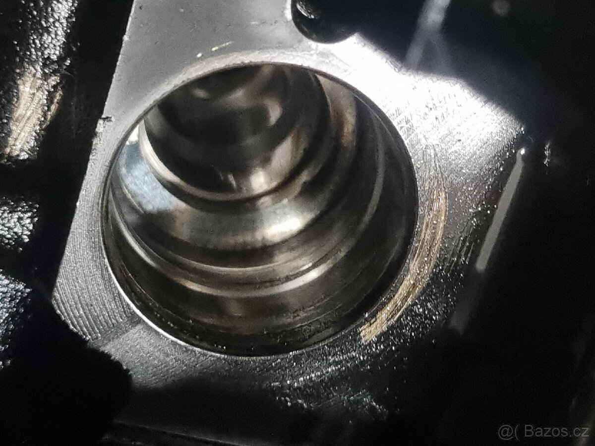 Motor 1.9 tdi 74kw Audi, Passat - 4