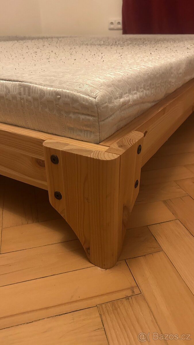 Dřevěná postel 180×200 - 4