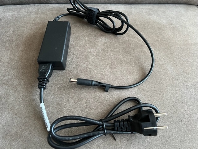 HP 65W Originál adaptér - 4