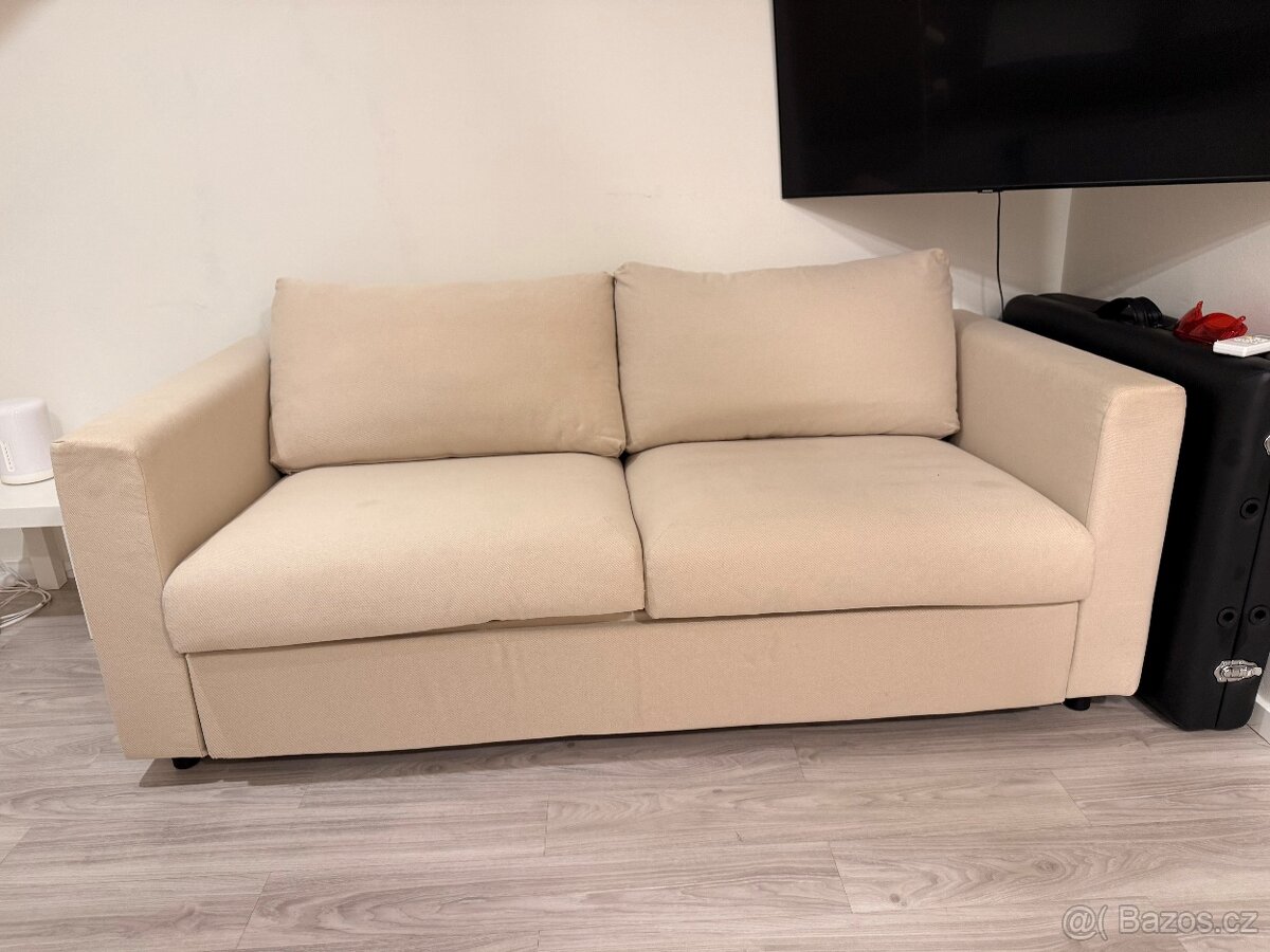 dvoumístná pohovka Ikea - 4