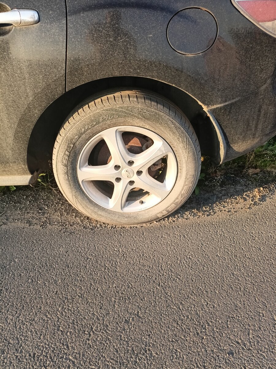 Mazda CX7 - 4