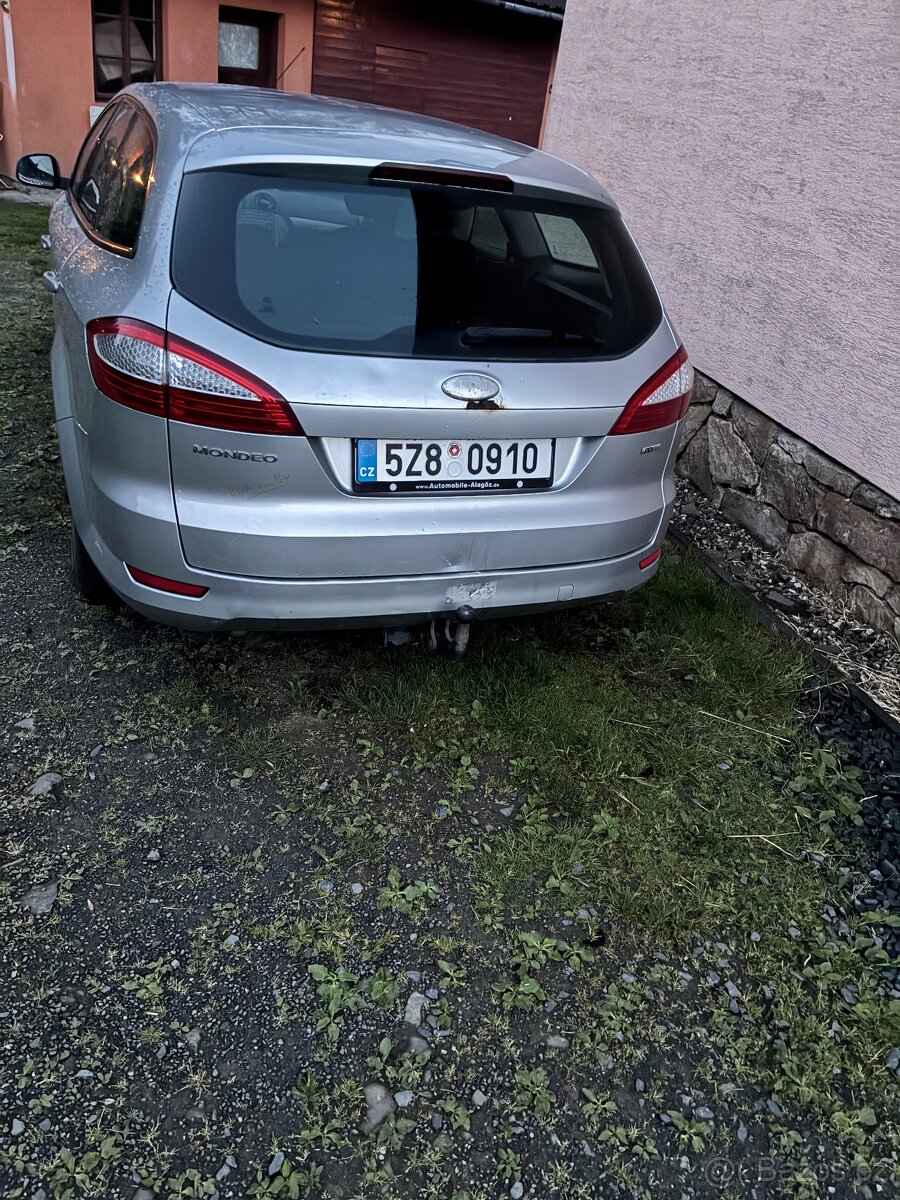 Ford Mondeo 2.0 nafta 96 kW - 4