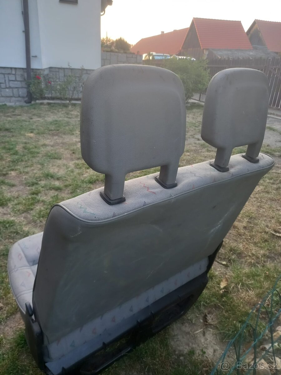 Prodám dvousedadlo do vw T4 - 4