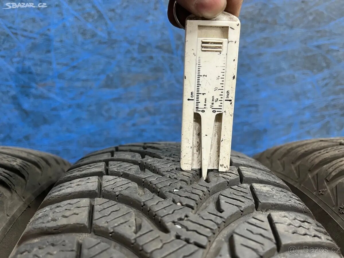 Michelin Alpin A4 185/60 R15 88T - 4