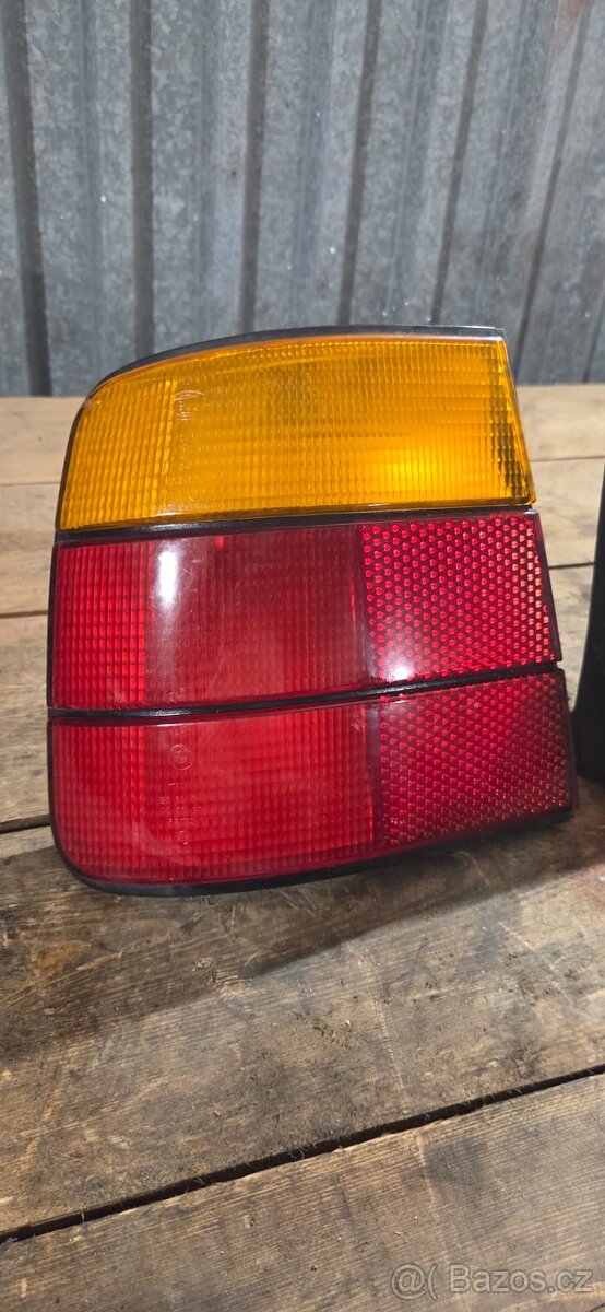 BMW E34 sedan, zadní světla - 4