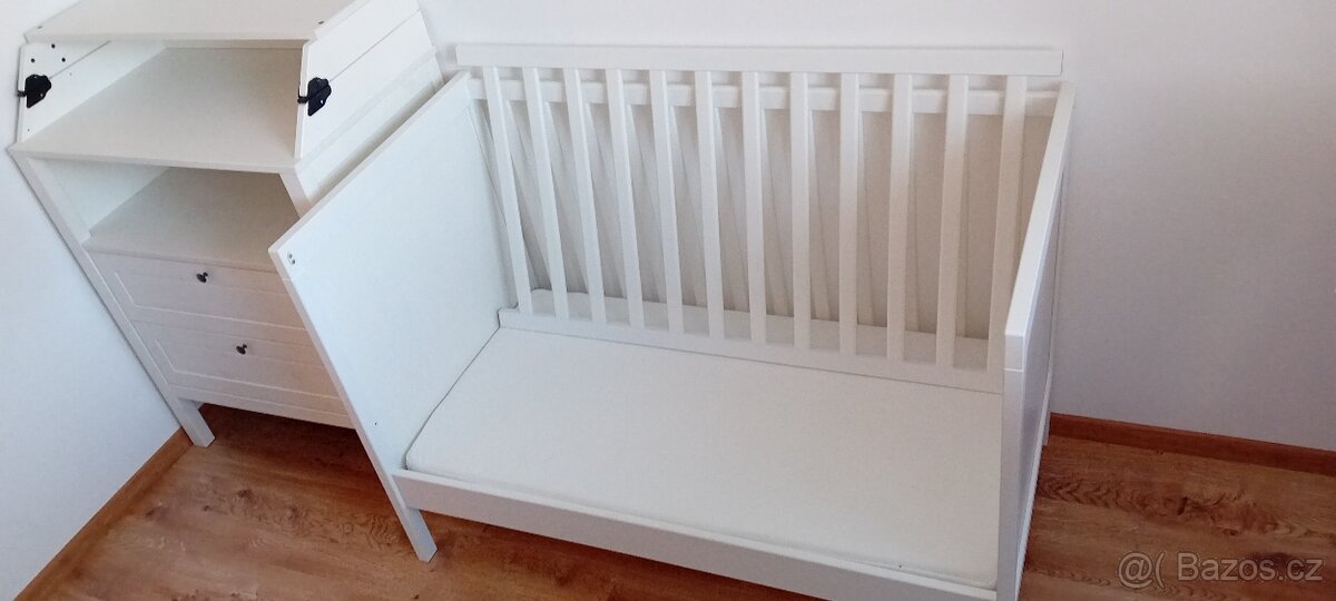 Přebalovací pult ikea,dětská postýlka ikea - 4
