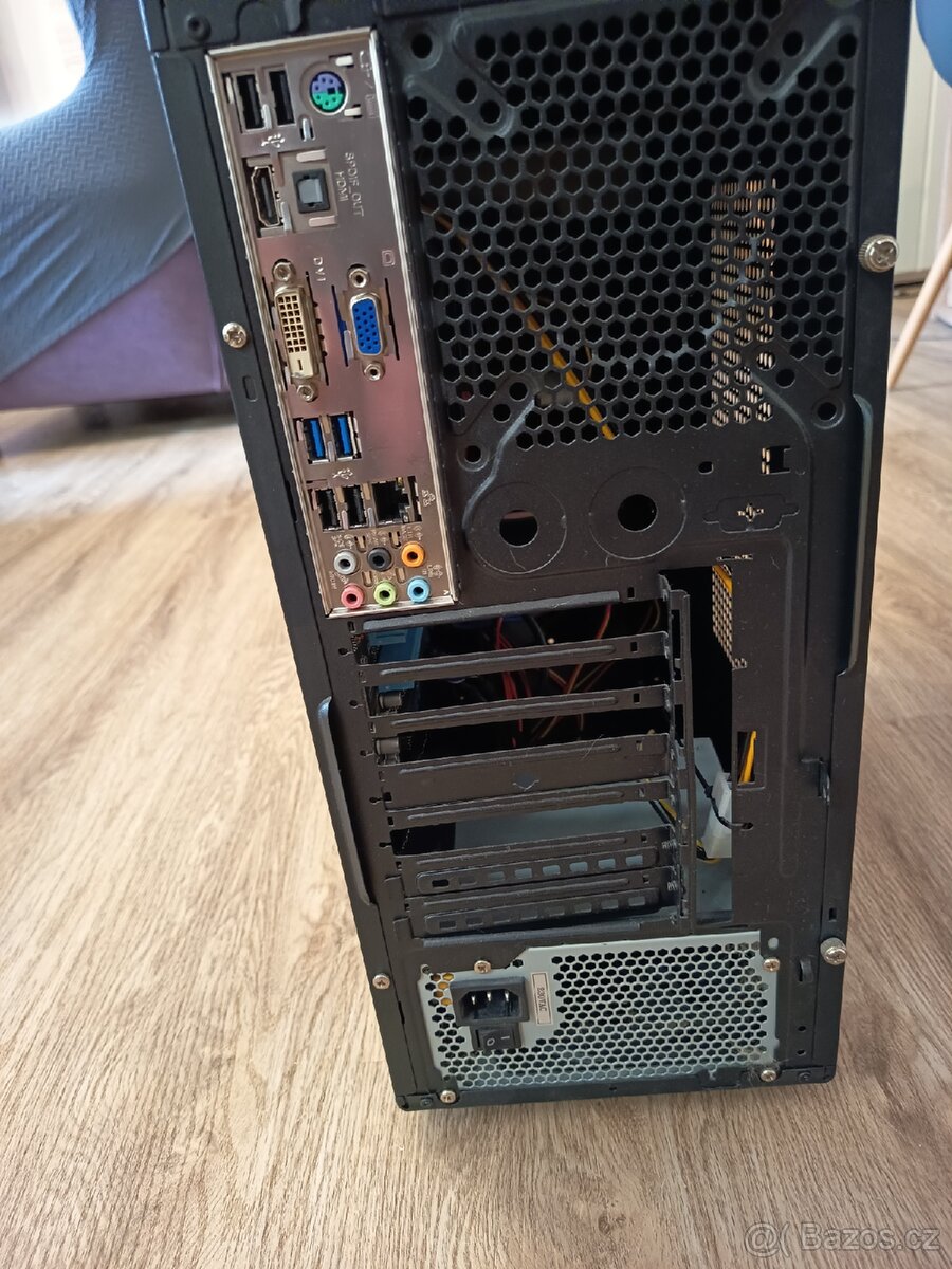 PC BitFenix - 4