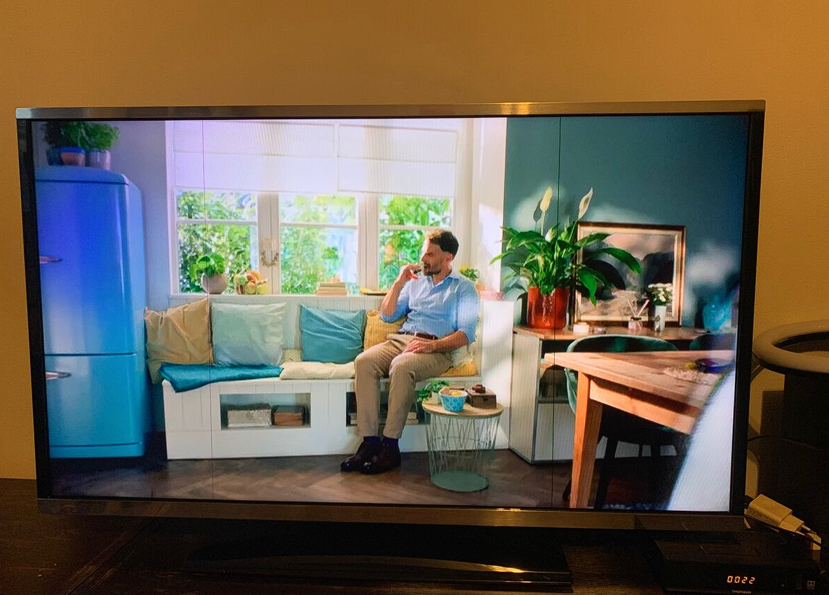 LED Smart TV GoGEN TVF 40384 WEB - 4