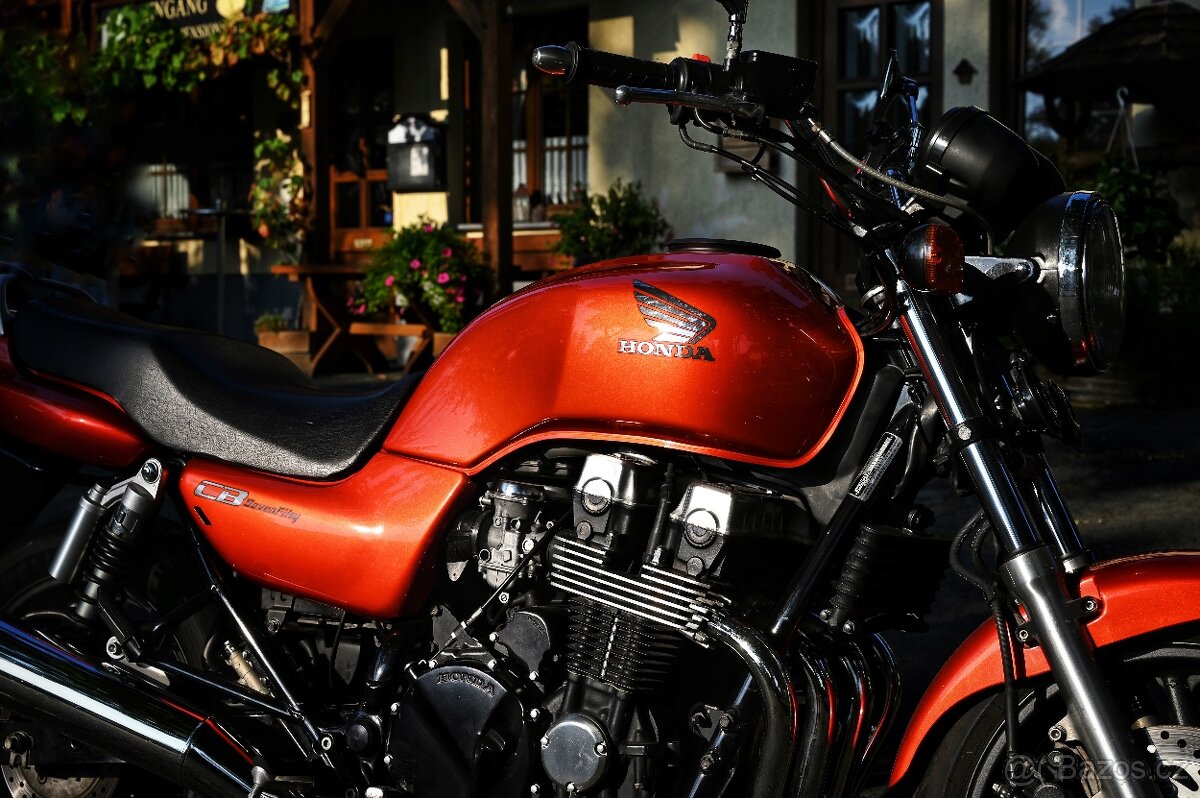 Honda CB 750 Seven Fifty - 4