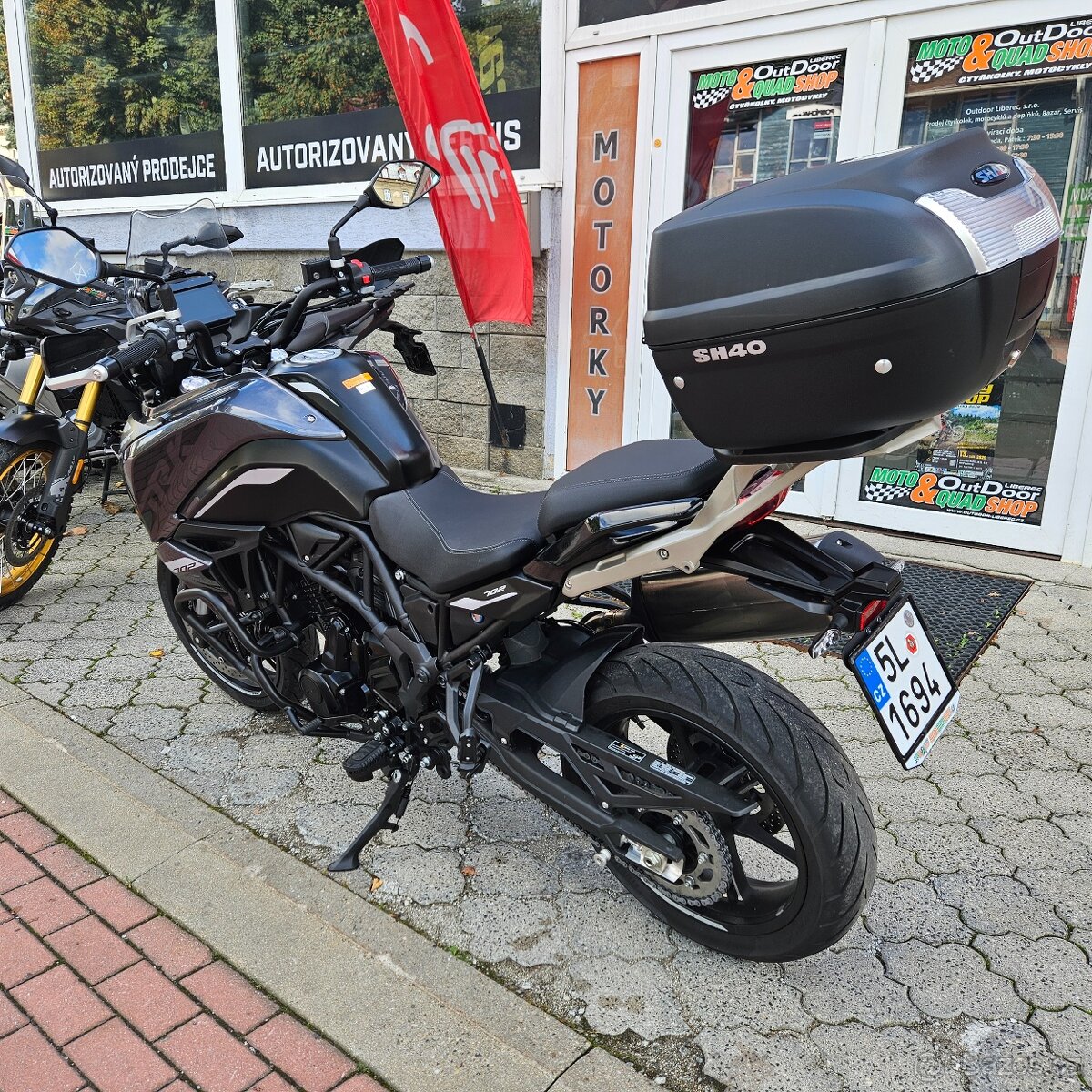 Benelli TRK 702,1. maj.,padací rám,ABS,topcase,ČR - 4