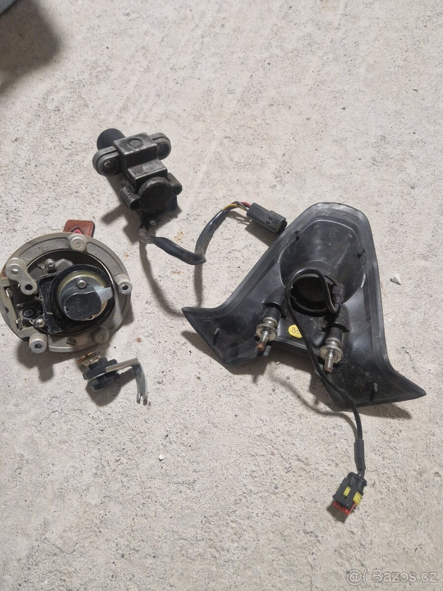 sada zámků Ducati 1098 2008 + kryt spínací skříňky - 4