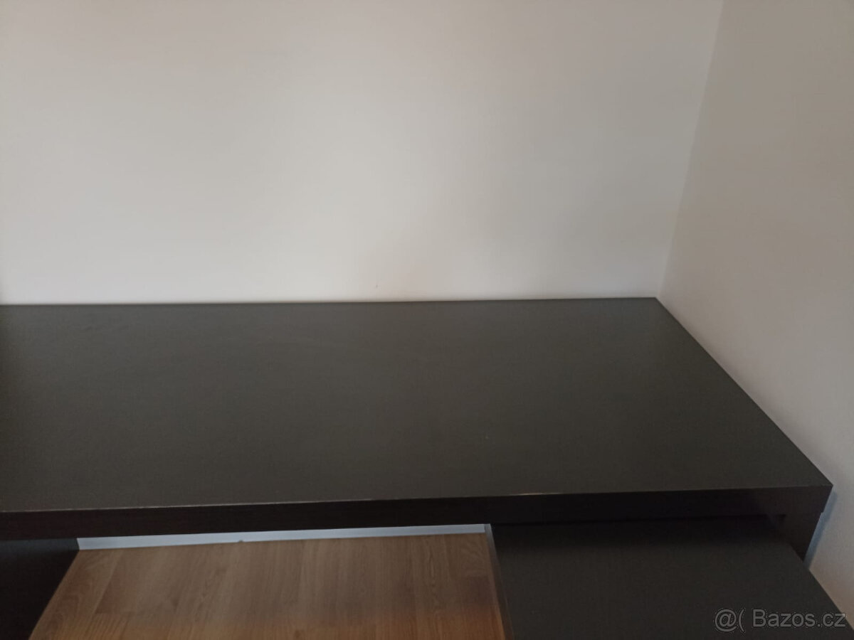 MALM psací stůl (černý) - 4