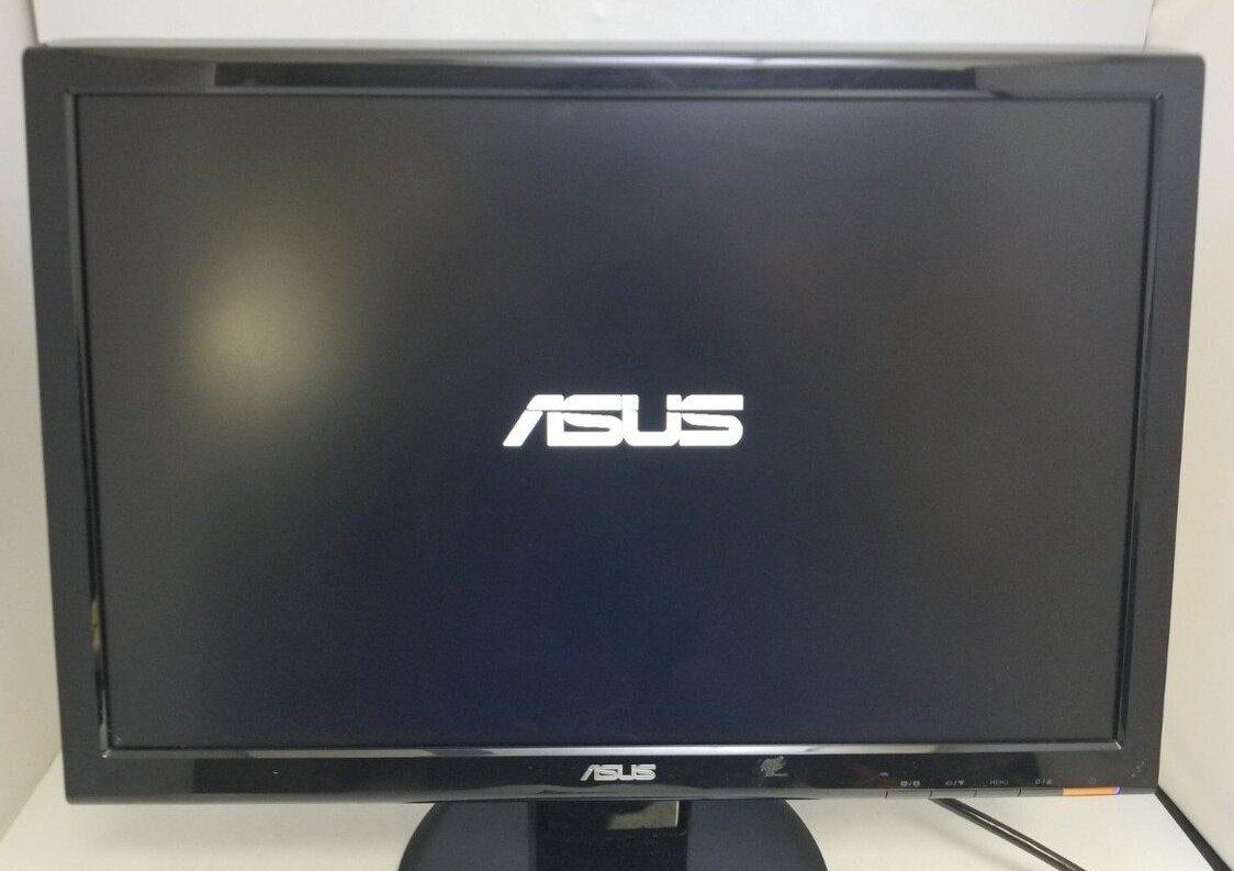 PC AMD Phenom II X4 955/SSHD/HD7750 + LCD - 4