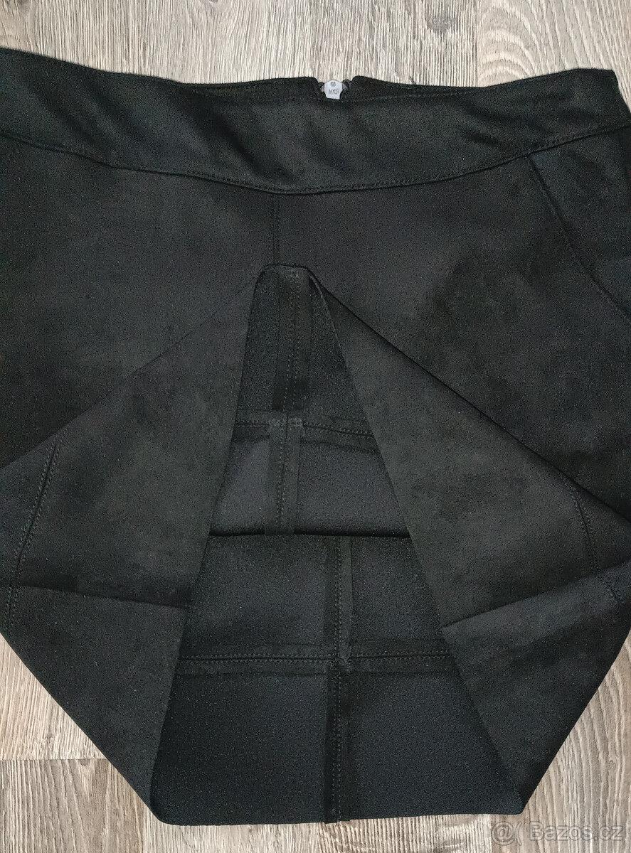 Dámská černá sukně Only - vel. M - 4