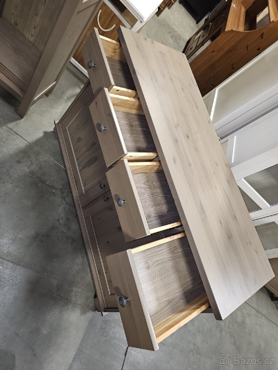 HEMNES KOMODA - PŘÍBORNÍK - 4