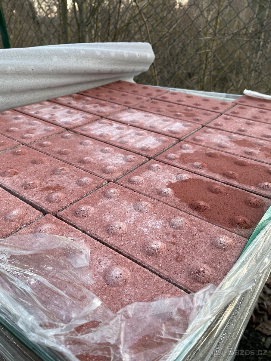 Stavební materiál, dlažba, skruže, obrubníky - 4