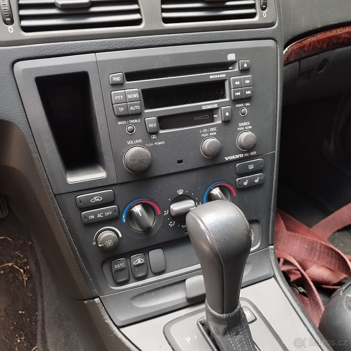 Volvo V70 2.4D na opravu - 4