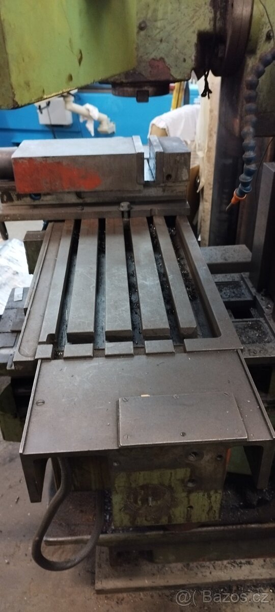 Frézka konzolová FGS 25 - 4