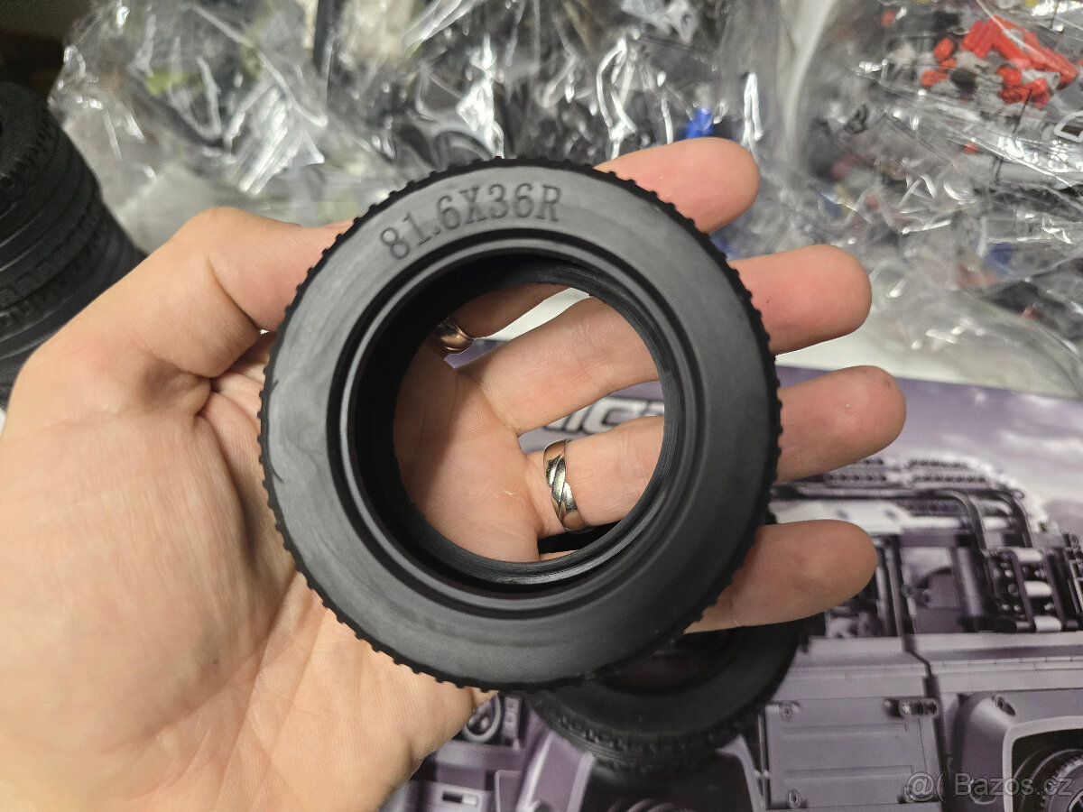 STAVEBNICE Technic 42110 Land Rover Defender (NÁHRADA) - 4