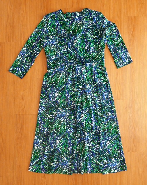 Elastické vzorované šaty, vel. 40, zn. CC - 4