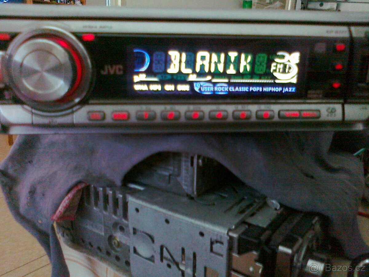 Prodám autorádio JVC - 4