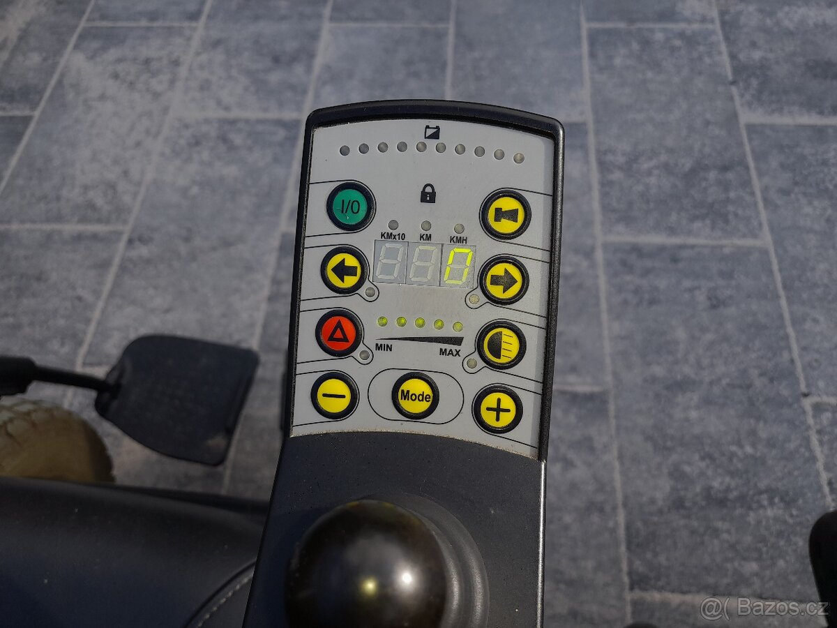 Invalidní vozík elektrický - 4