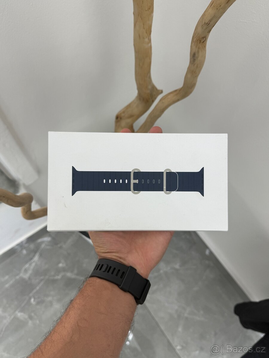 Prodám Apple Watch Ultra 3 - 4