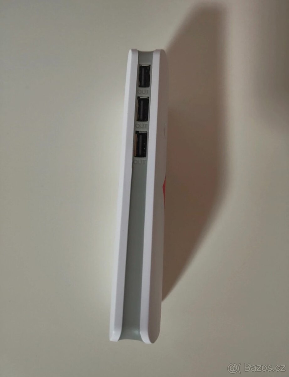 Růžový slon powerbanka - 4