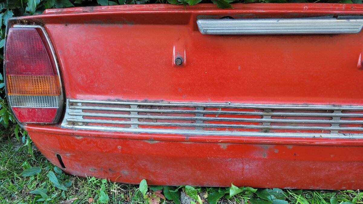 Zadní čelo Škoda 120LS - 4