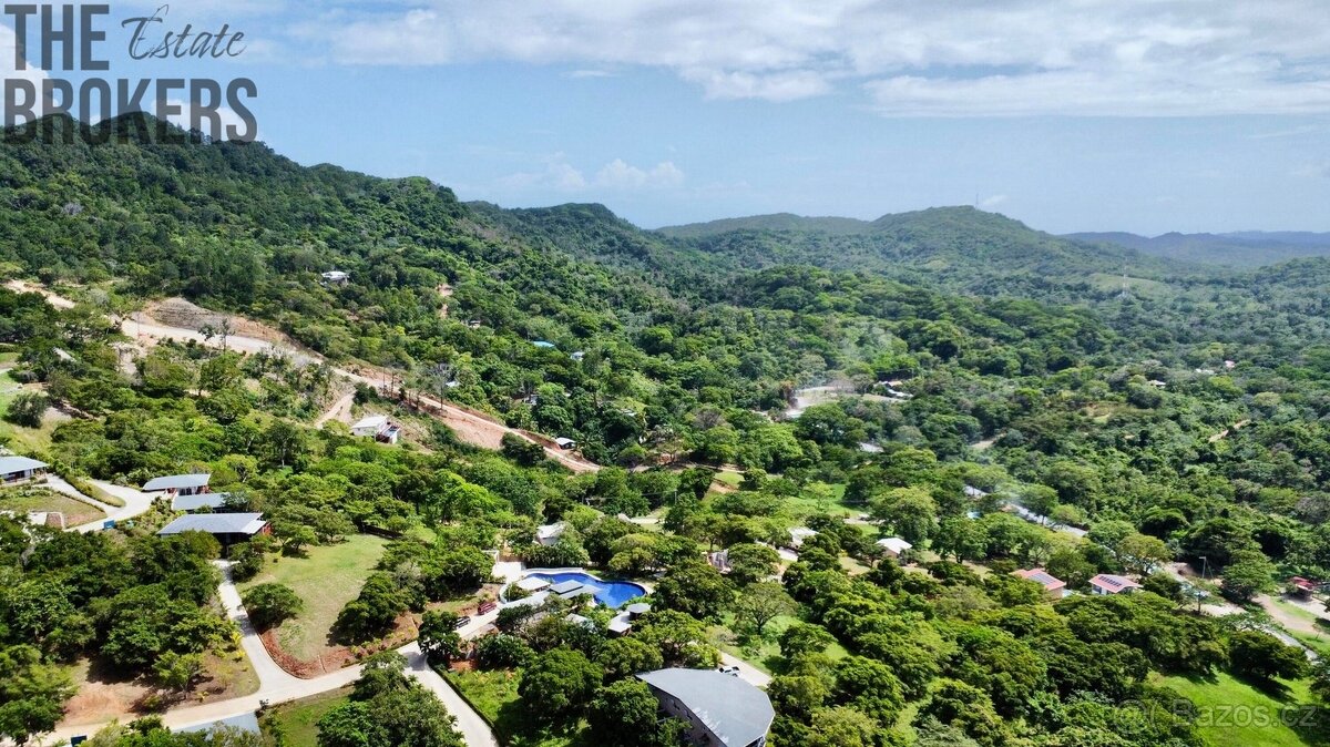 2BD&2BT Wooden Bungalow Diamond Hill Resort, Roatan - 4