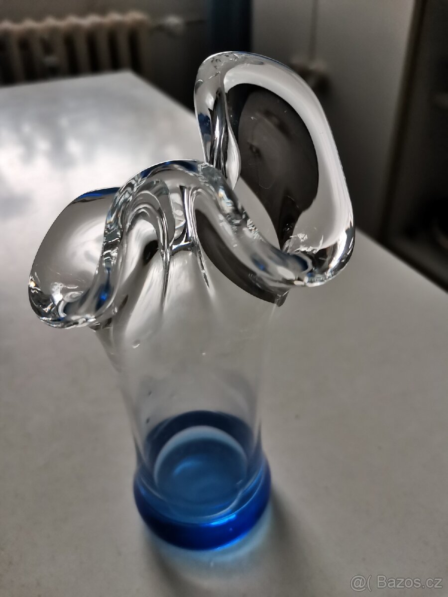 Vázička z hutniho skla - 4