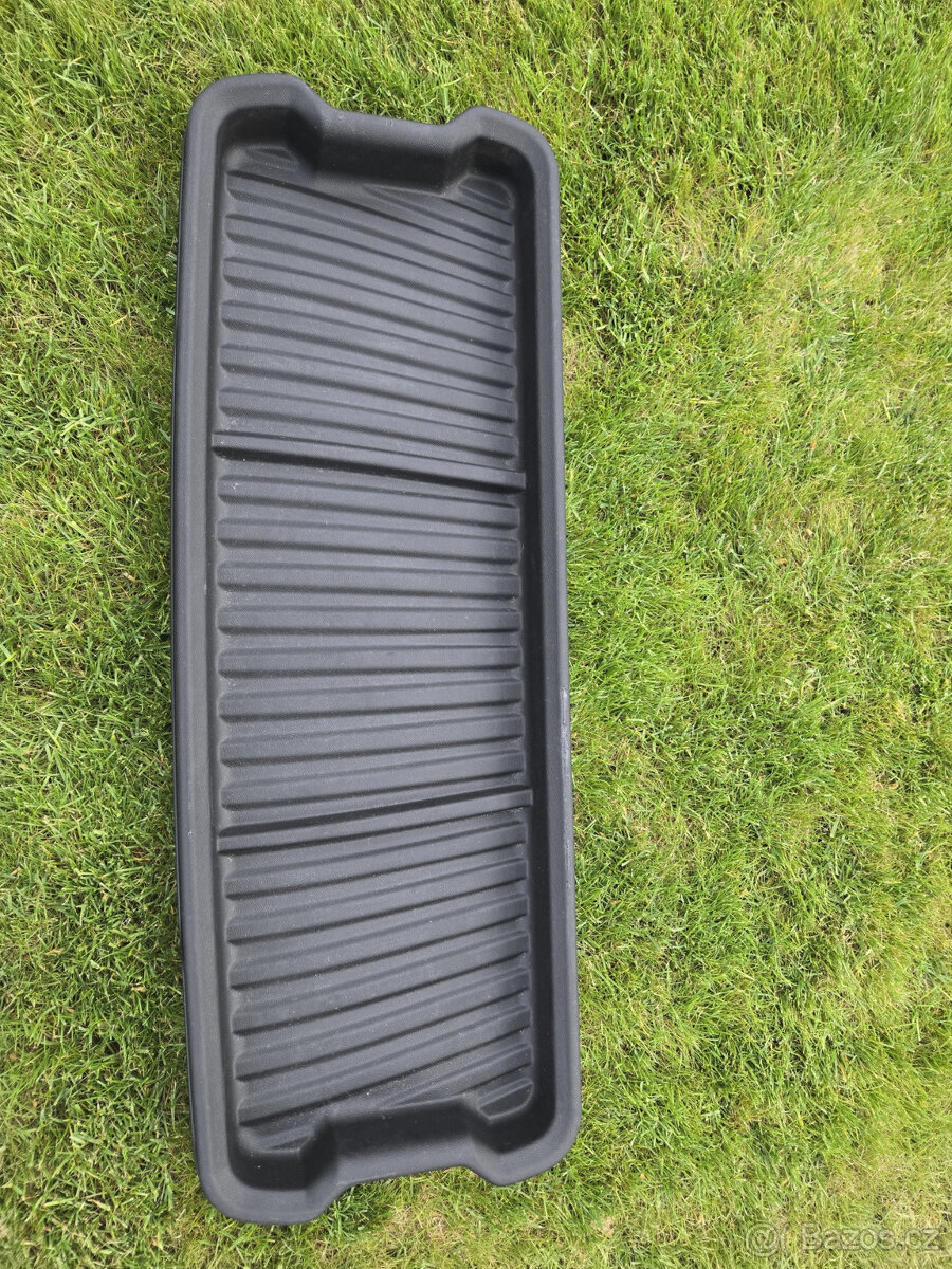 ŠKODA originál plastová vana do kufru - 4