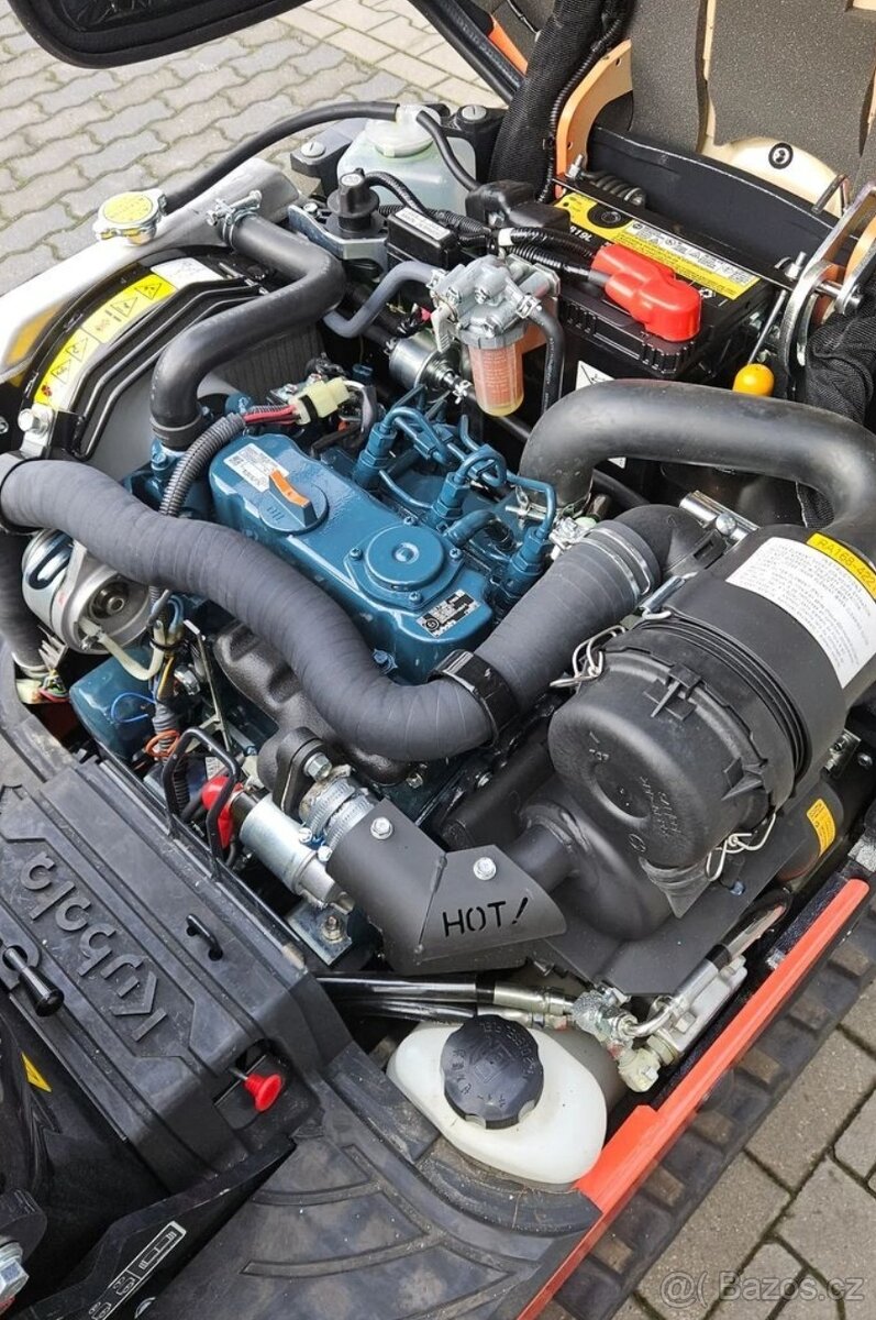 Minibagr bagr Kubota u10-5 - 4