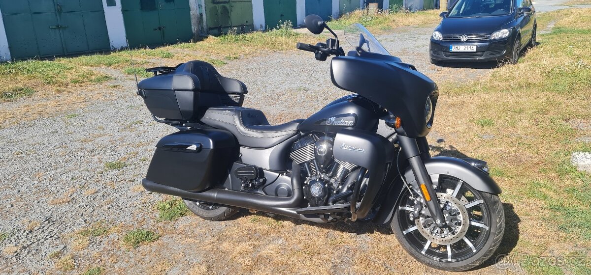 Indian Roadmaster Dark Horse - 4