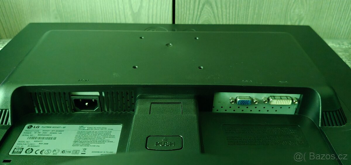 LG Flatron W2042T a W2242T - 4