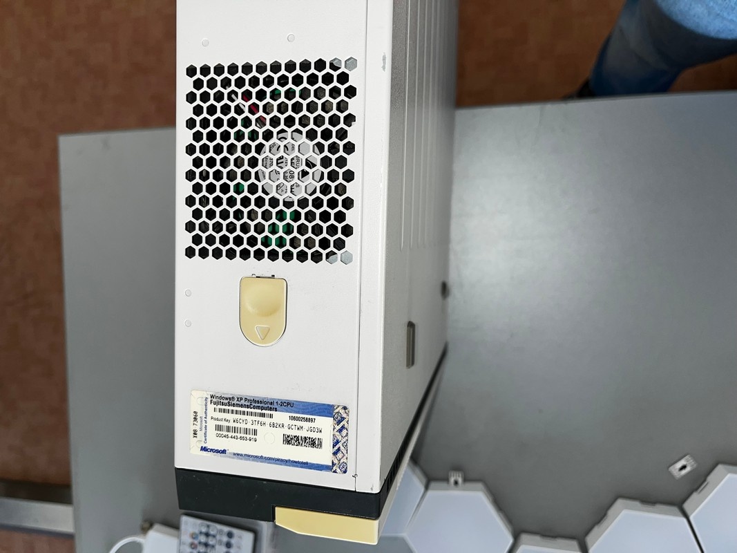 Retro PC Fujistsu Scenic E600 - 4