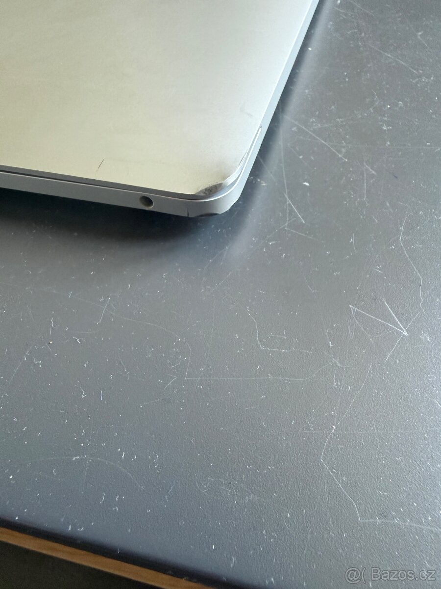Apple macbook pro M2 13" - 4